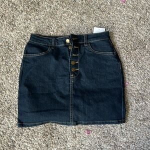 Denim skirt